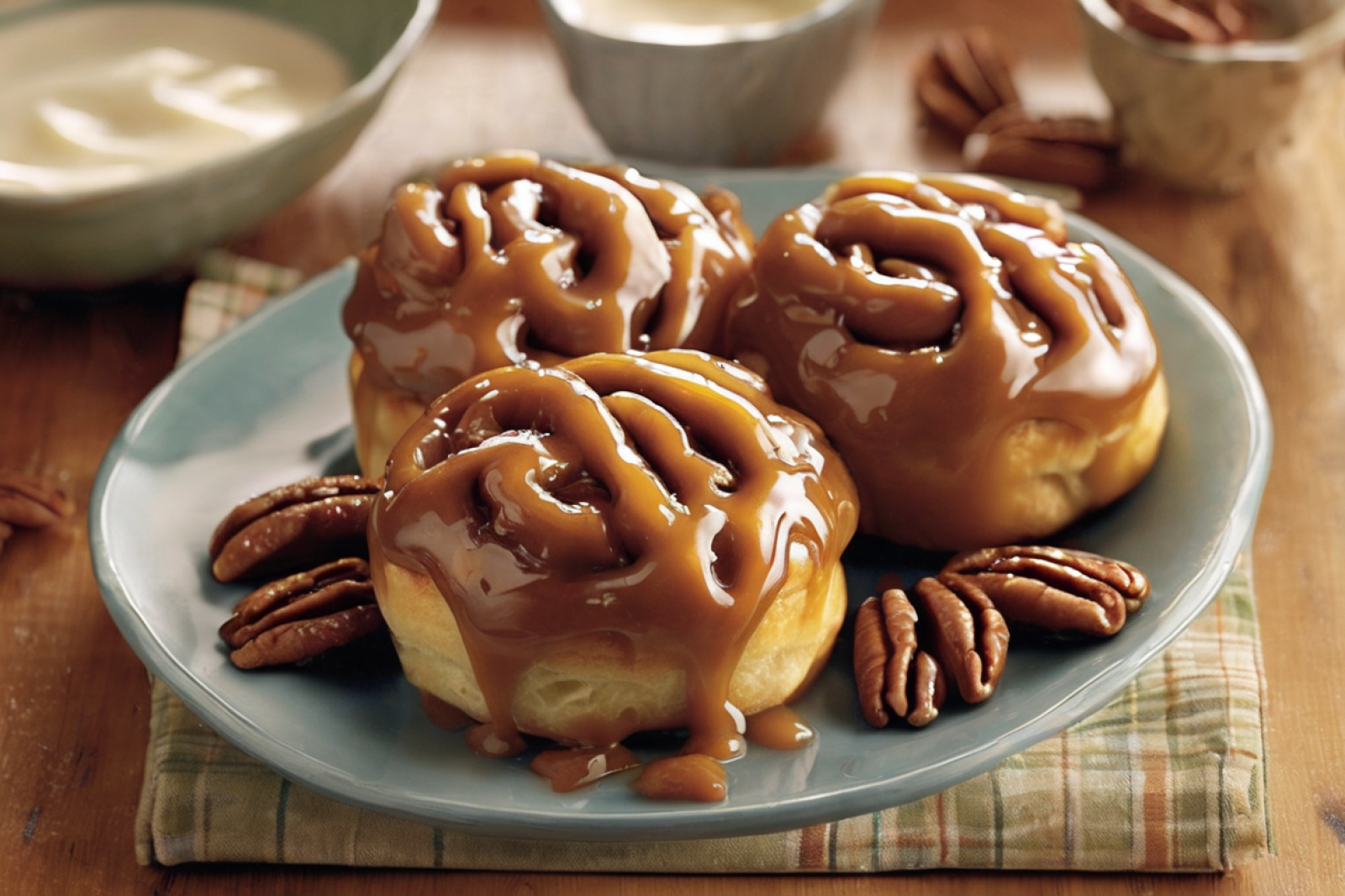 Pecan Caramel Delight Buns