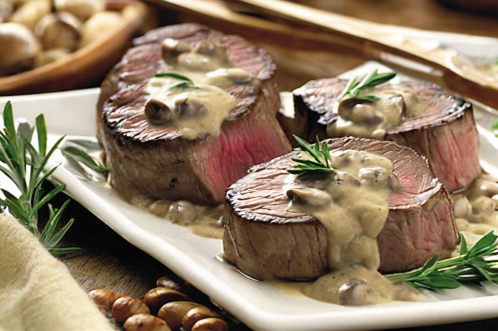 Herbed Venison Medallions with Creamy Mushroom Sauce